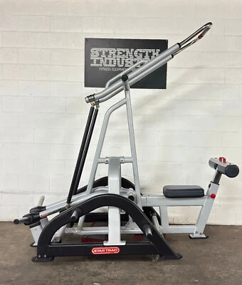 Fila alta de apalancamiento Star Trac Foto 1 de 2