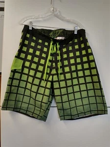 Mountain Dew Board Shorts Men’s Size 36 - Picture 1 of 8