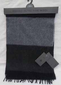 MEN'S MARKS AND SPENCER NAVY MIX MERINO ULTRA FINE WOOL SCARF ONE SIZE - Picture 1 of 4