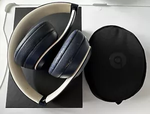 Beats by Dr. Dre Solo3 Wireless Club Collection Headphones (LEFT SIDE FAULTY) - Picture 1 of 10