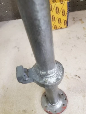 Macaco Triumph TR2/3 - Imagem 1 de 4