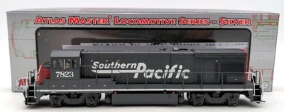 Atlas 10002079 HO SP GE B30-7 Phase 1 Low-Nose Diesel Locomotive w/Light #7823 - Image 1 of 4