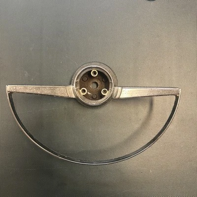 Pontiac Tempest 1964-67 Volante Bocina Botón Bocina Anillo Bocina Botón Foto 1 de 4