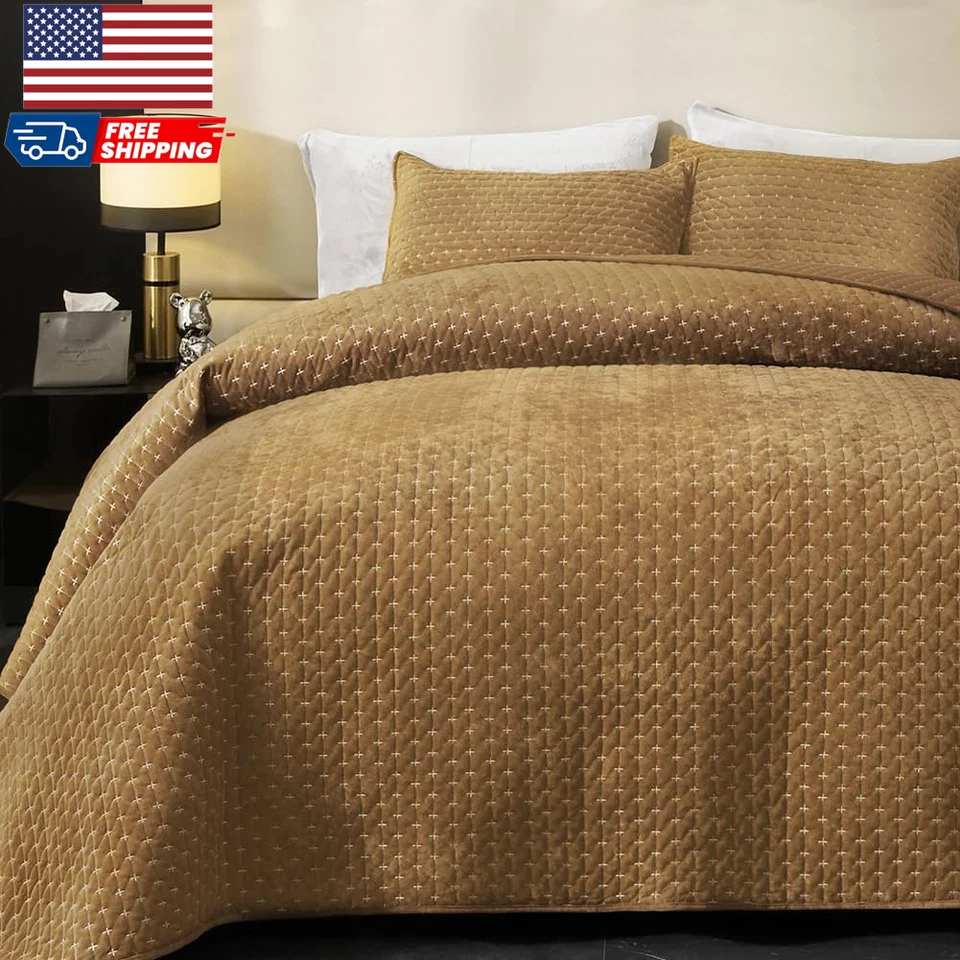 Velvet Quilt Queen Oversized Bedspread Quilted Bedding Set Luxurious Soft Cover - Image 1 of 4