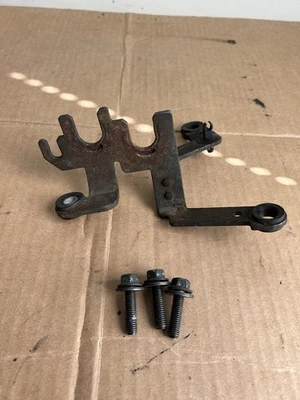 04-12 Volvo S40 Manual Trans Shift Cable Bracket W/ Bolts M66 P1 V50 Oem - Image 1 of 3