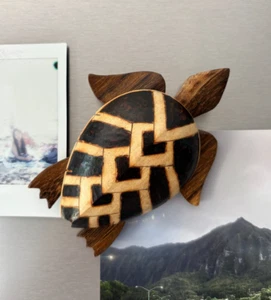Hawaiian Souvenir Hawaii Fridge Magnet ~ 4" Large Wood Turtle # 18021 (QTY 2) - Picture 1 of 5