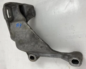 Halter / Bügel für Servopumpe Audi 80 90 B4 068145531A - Bild 1 von 7