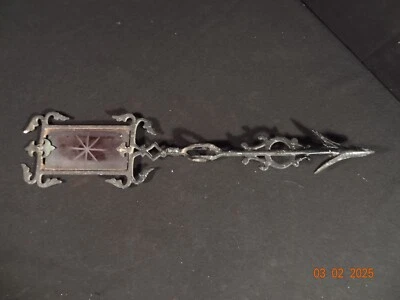 Veleta roja grabada cola de vidrio pararrayos sin bola puntero de flecha vintage Foto 1 de 4