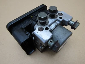 Indian Scout Bobber Sixty 1000 2021 14,412 miles ABS pump control module (12636) - Picture 1 of 10