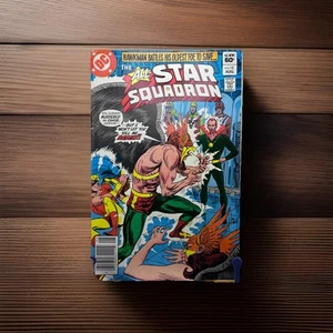 The All-Star Squadron #12 Newsstand Off White Pages - Picture 1 of 5