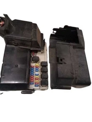 Fuse Box Engine VIN B 4th Digit VQ35DE Fits 04-06 MAXIMA 325659 - Image 1 of 4