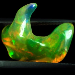6.93 Ct Impressive (16 x 10)Natural Multi Play Color Fancy UnCut Solid Welo Opal - Picture 1 of 7
