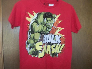 Marvel Heroes Hulk Smash graphic T-Shirt NWT S or M  or XL - Picture 1 of 2
