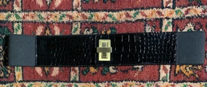 Vtg 80s Black Patent Crocodile Print Elastic Gold Buckle Fitted Waist Belt 32” M - Picture 1 of 8