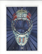 2001-02 Between the Pipes Masks #25 Patrick Roy Avalanche