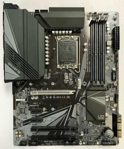 Gigabyte Z690 UD DDR4 Mainboard - gebraucht, funktionsfähig - Bild 1 von 4