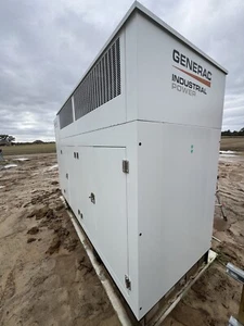 I Have A 2023 Natural Gas Generac Generator, With Roughly 250 Hrs 3phase 480.  - Picture 1 of 24