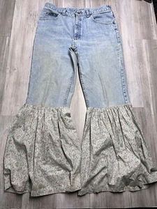 Vintage 80s Lee Bell Bottoms Paisley Flare Jeans Size 11 (35x32) Boho Hippie USA - Picture 1 of 16