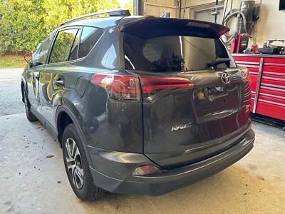 16 TOYOTA RAV-4 Front Door Regulator Left Foto 1 de 4