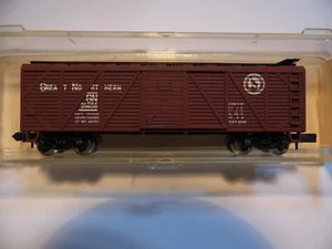 N - Life-Like 5789A - 40' Woodside Boxcar, Great Northern LN w/box - Picture 1 of 3