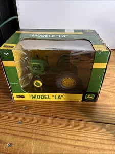 1942 John Deere LA tractor + Cultivator SPECCAST 1/16 diecast farm toy B11Z - Picture 1 of 13