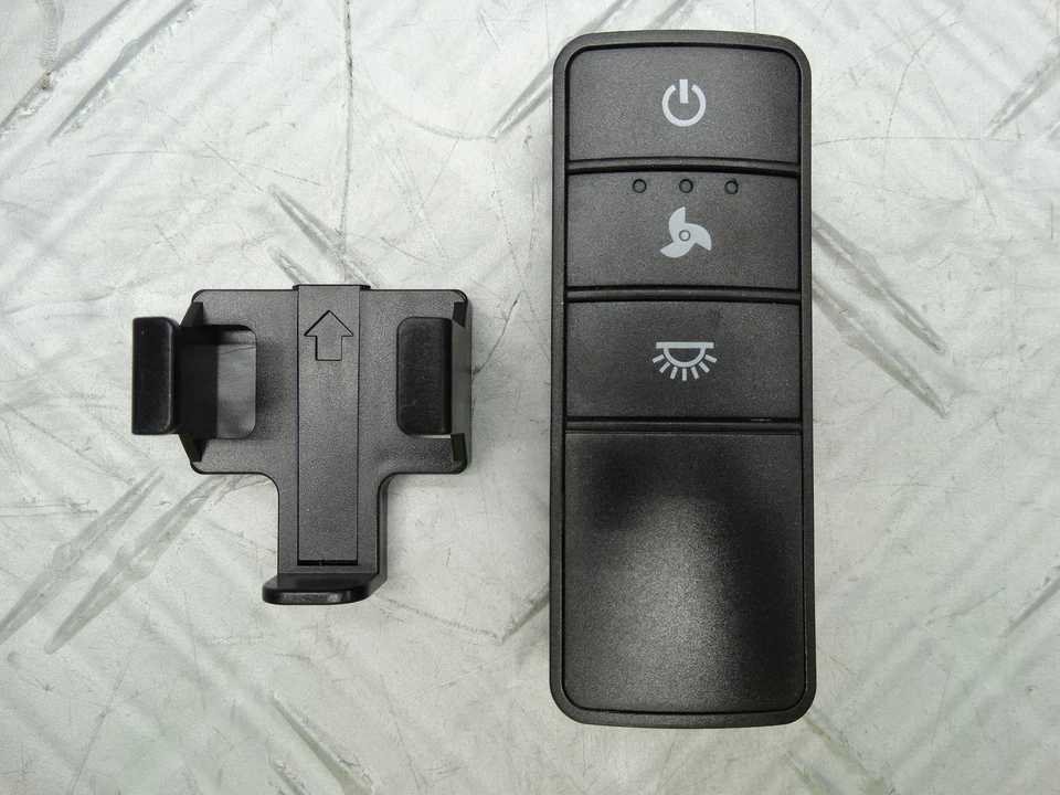 Remote Control + Wall Mount Hampton Bay Fawndale 46in Bronze 1005819911 / 52021 - Image 1 of 4