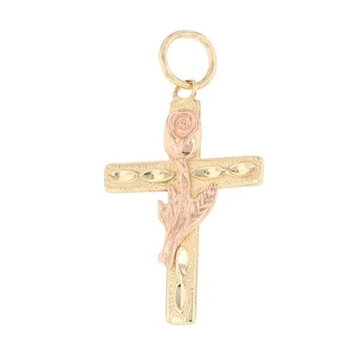 Cruz religiosa de 1,25" con colgante de rosa sin cadena oro multicolor de 10 k 2,19 gramos Foto 1 de 4