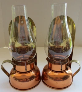 Par de apliques de candelabro con aspecto de lámpara de aceite Metal Coppercraft Guild - Imagen 1 de 7