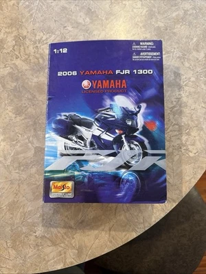 Yamaha FJR 1300 2006 modelo de motocicleta 1:12 Foto 1 de 4