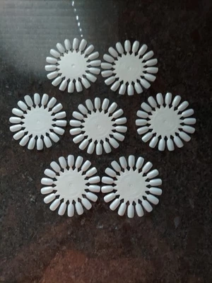 NAIL POLISH COLOR WHEEL DISPLAY DISKS PLASTIC 7 WITH 18 NAILS - Image 1 of 2