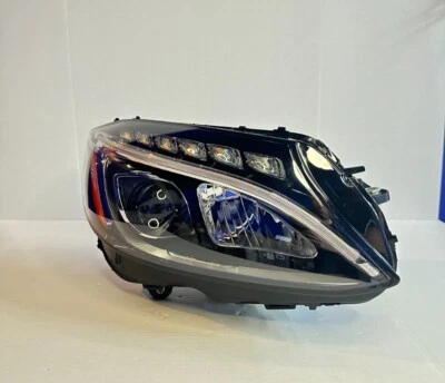 MERCEDES BENZ CLASE C W205 2014-2018 FARO LED LADO DERECHO NUEVO OEM Foto 1 de 4