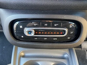 2016 Smart Car Fourtwo Klimatisierung Heizung Armaturenbrett Tasten - Bild 1 von 1