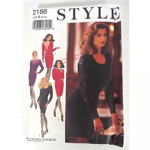Abito da sera aderente stile 2185 modello cucito vintage anni 90 schiena bassa a V e rose taglia 6-16 - Foto 1 di 3