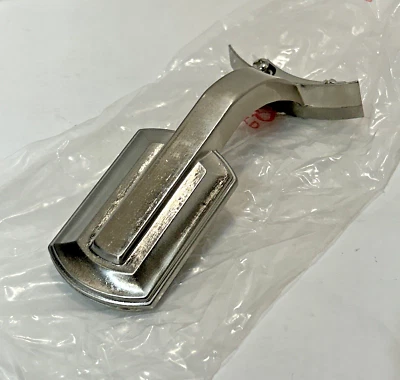 Hampton Bay Hawkins II 44” Ceiling Fan Replacement Parts Fan Blade Arm - Image 1 of 4