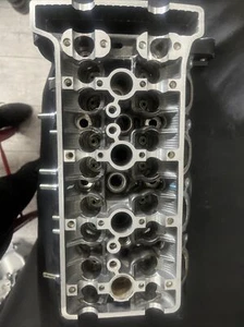 2017-2020 17 18 19 20 Yamaha  R6 BARE Engine Top End Cylinder Head BARE OEM - Bild 1 von 22
