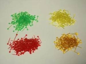 Posten 200 kleine runde Pailletten-Pins aus Kunststoff: rot, grün, orange, gelb - Bild 1 von 6