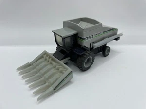 1/64 Deutz Allis Gleaner R50 Combine With Corn Head - Picture 1 of 1