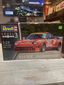 Revell of Germany 80-7031 1:24 Porsche 934 RSR Jägermeister Modellbausatz - Bild 1 von 3