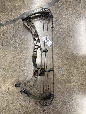 Hoyt AX-2 32 80 lb diestro verde salvaje Foto 1 de 3