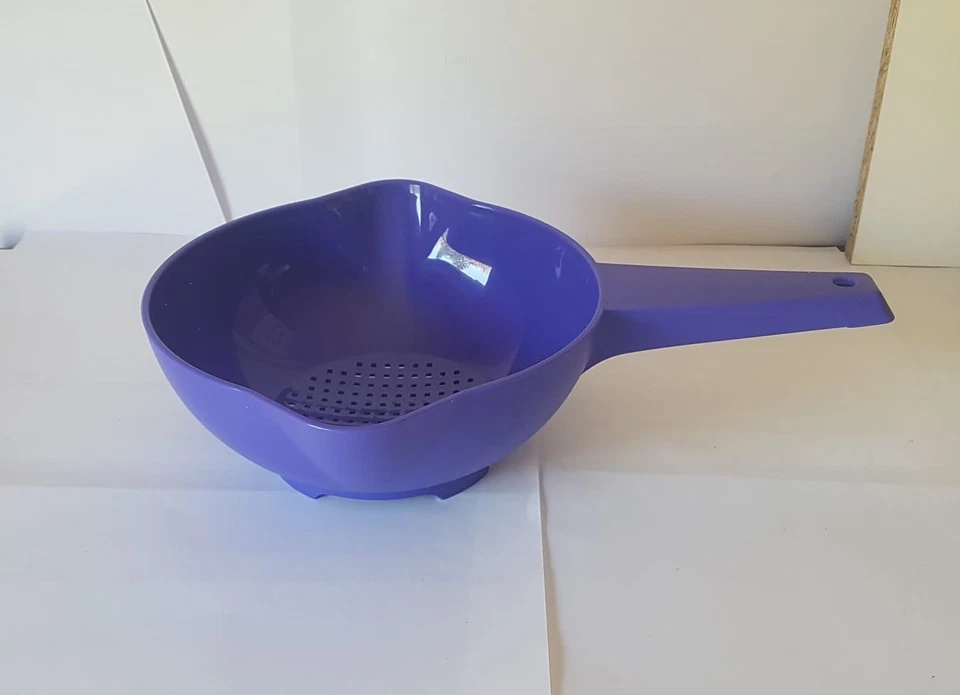 Tupperware Goldregen Sieb  ca. 950ml Abseihsieb Abtropfsieb Lila NEU - Bild 1 von 3
