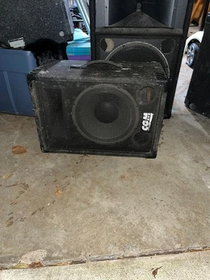 Yamaha DBR15 15" 1000W 2-way Powered Loudspeaker - Image 1 of 4