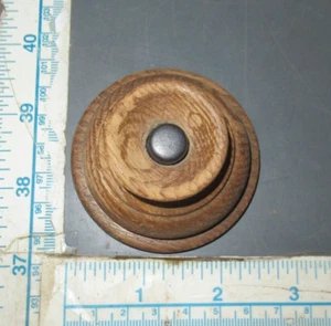 Interruttore on/off pulsante legno (antico, recuperato, architettonico, di salvataggio) - Foto 1 di 4