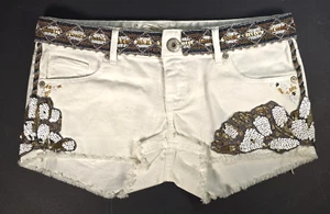 EXPRESS JEANS Women's White Beaded Short Shorts Bling Sexy Denim Size 2 NWT - Picture 1 of 13