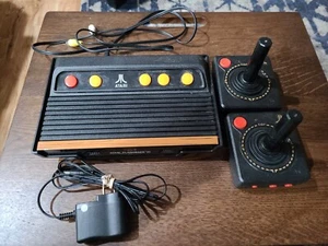 Atari Flashback 5 Classic Game Console,2 wireless controllers, 92 Built-in Games - Picture 1 of 4