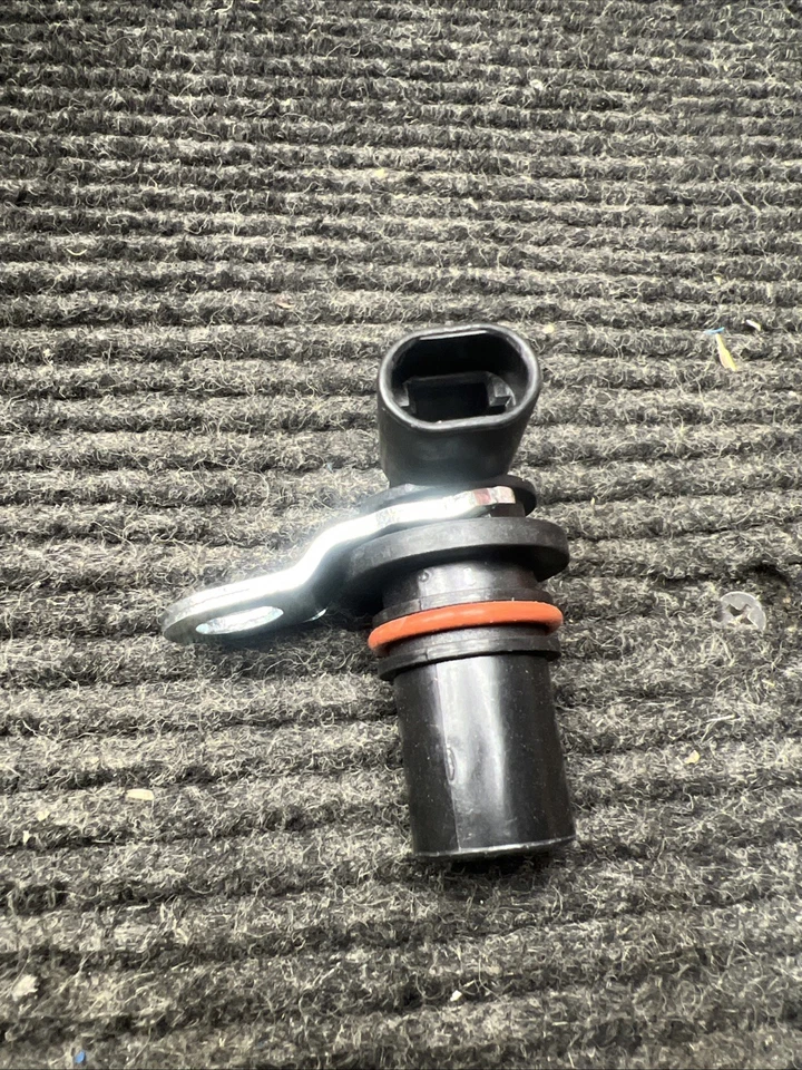 Dorman 917-644 Vehicle Speed Sensor Replacement Part For Cadillac Buick - Image 1 of 4