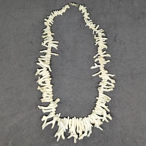 Vintage Natural White Branch Coral Necklace - Picture 1 of 9