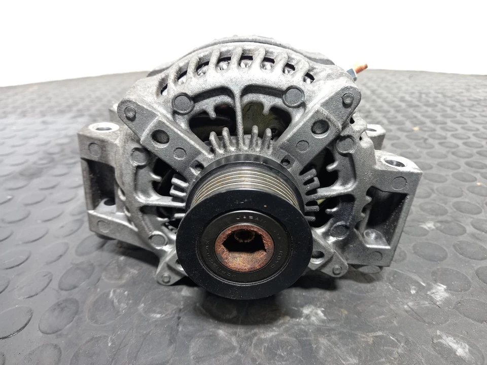 MASERATI LEVANTE Alternator 2017-2023 3.0L 275 1042106592 - Image 1 of 4