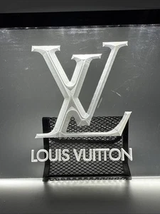 Letrero de luz de neón LED Louis Vuitton talla 8x12 - Imagen 1 de 4