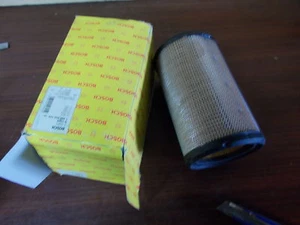 filtre a air RENAULT 18 25 FUEGO R18 TRAFIC MEGANE ESSENCE R25 CX - Bild 1 von 2