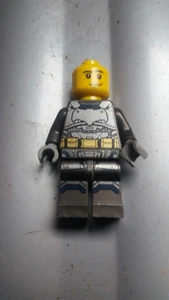 Lego Mini Figur Android Boy Silber Roboter Gold Gürtel - Bild 1 von 2